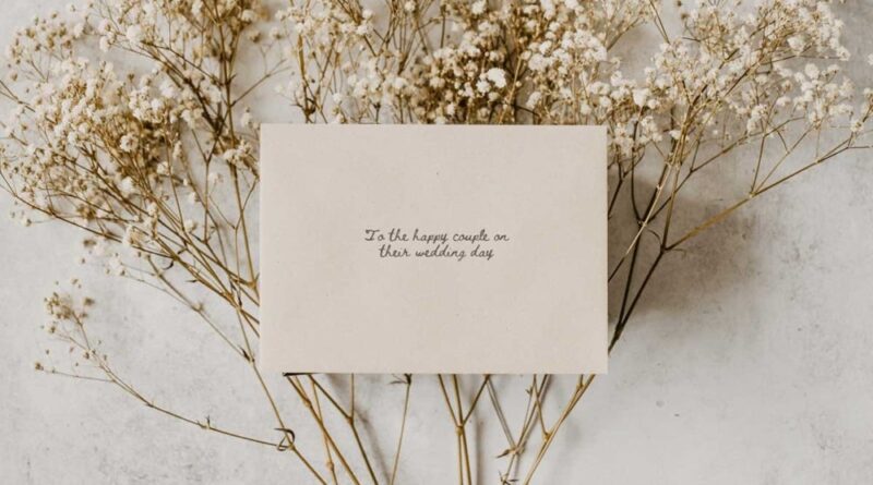 What to Write in a Wedding Card